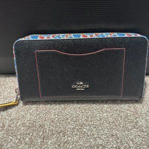 NWOT Black Coach Wallet